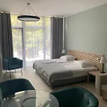 Hotel New Wave