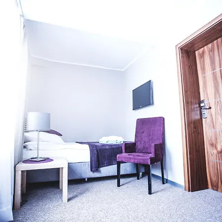 New Wave Hotel