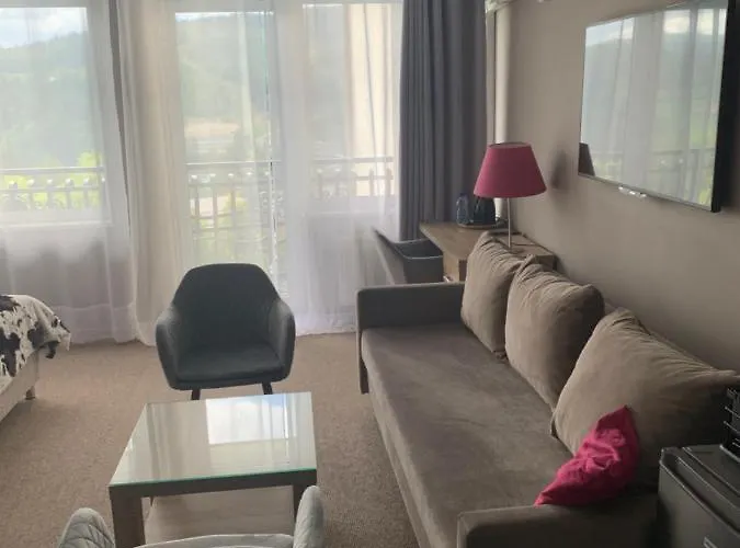 New Wave Hotel Visla